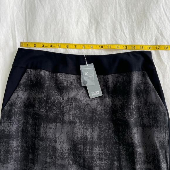 Eileen Fisher NWT Grandeur Jacquard with Stretch Ponte Black Pencil Skirt Medium - Picture 5 of 9